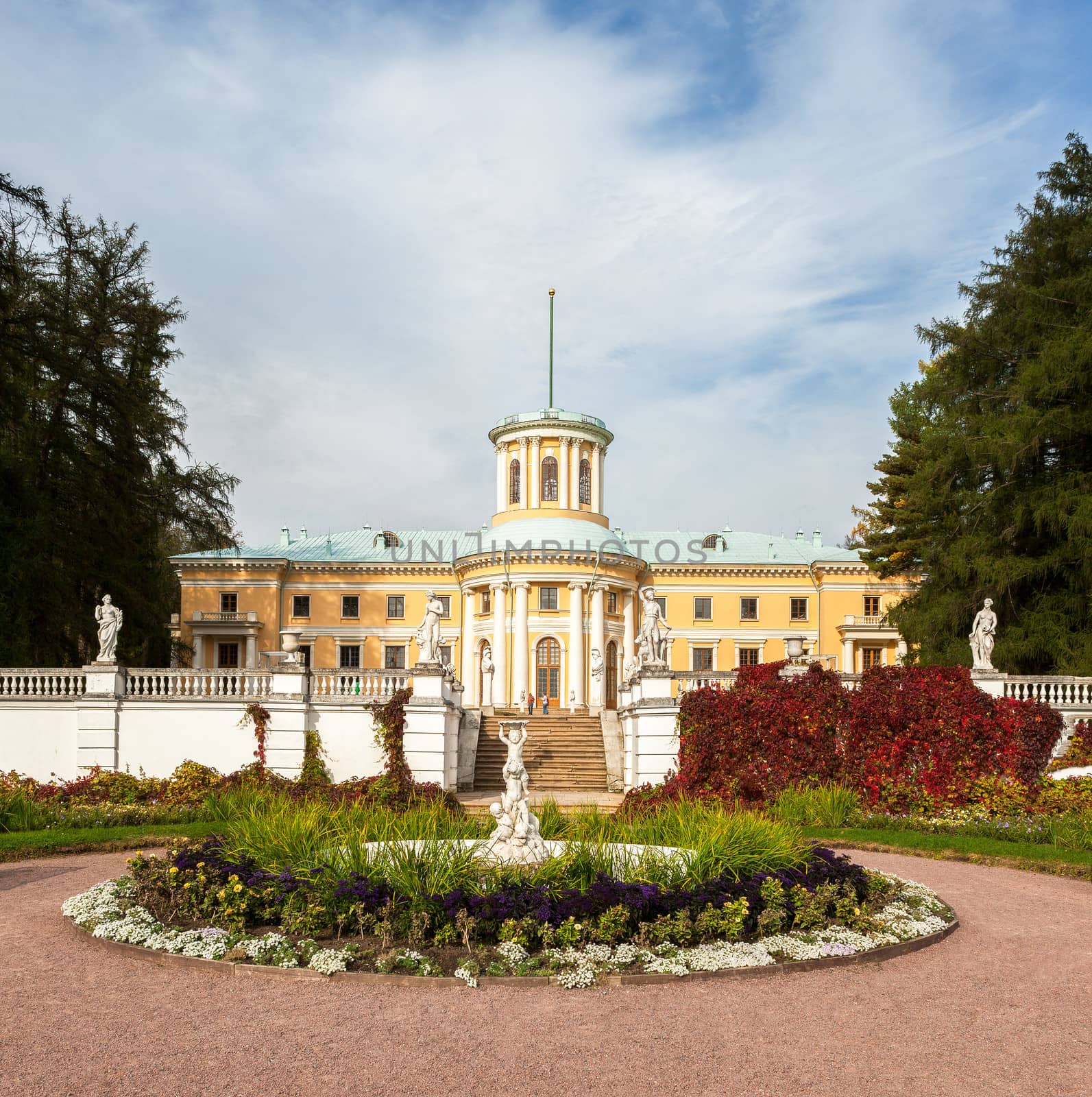 Museum-Estate of Arkhangelskoye. Grand Palace. Arkhangelskoye - unique monument of Russian architecture of the manor, located 20 kilometers northwest of Moscow.