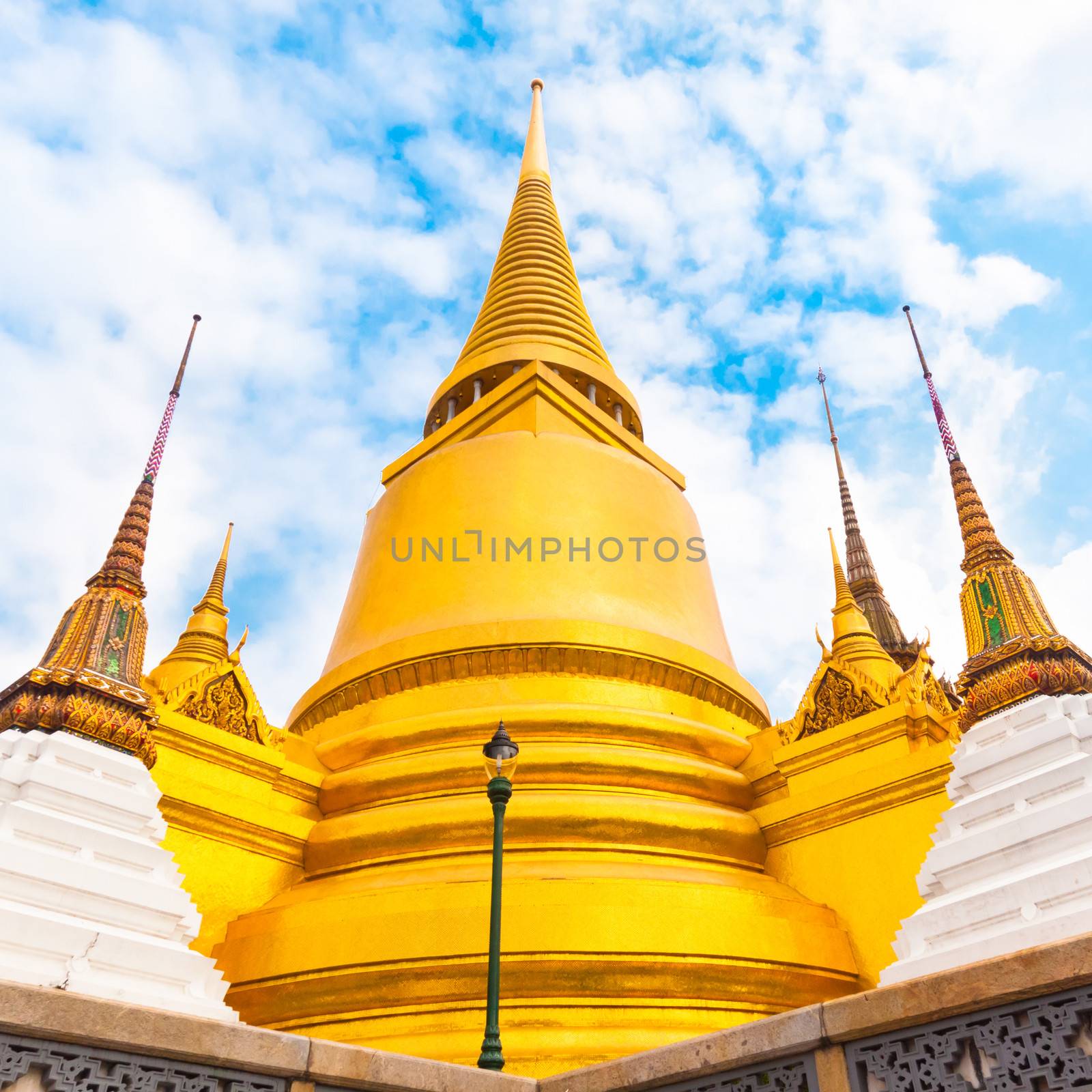 Wat Phra Kaew temple, Bangkok, Thailand. by kasto