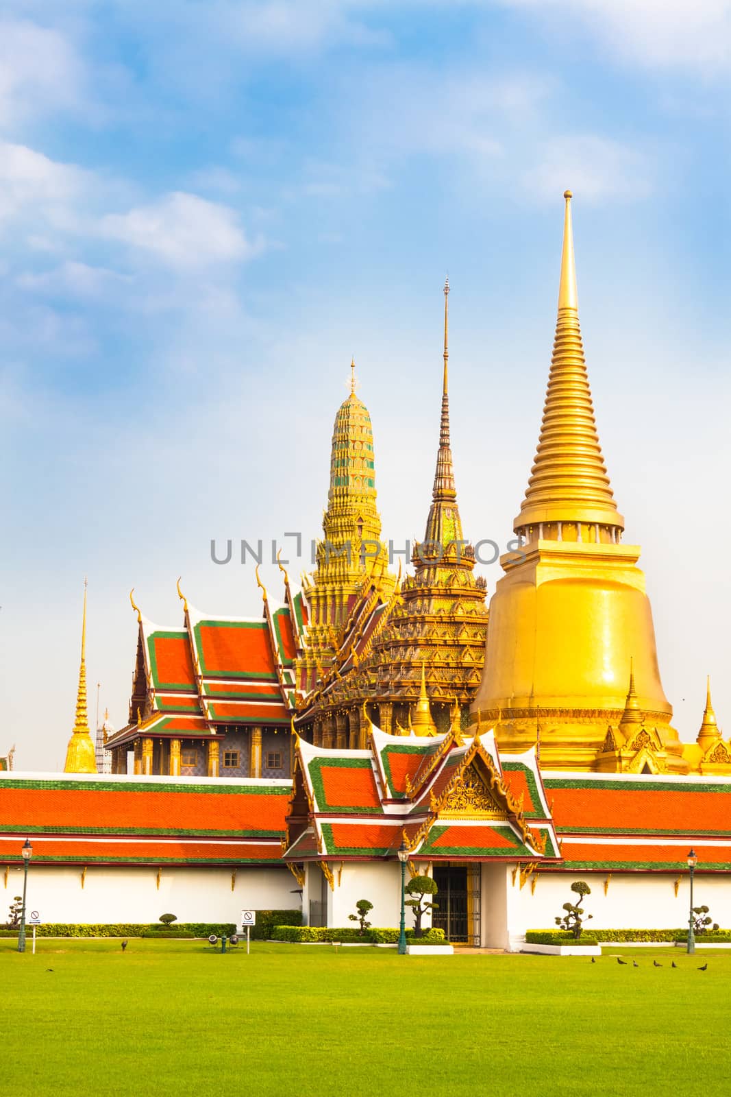 Thailand, Bangkok, The Wat Phra Kaew ( Temple of the Emerald Buddha), famous for golden pagoda.