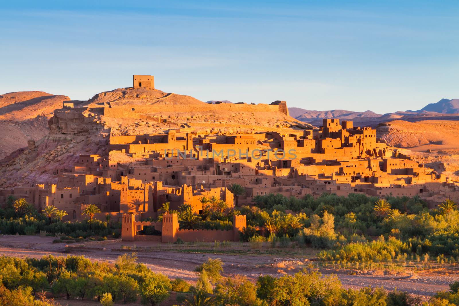 Ait Benhaddou,fortified city, kasbah or ksar, along the former caravan route between Sahara and Marrakesh in present day Morocco. It is situated in Souss Massa Draa on a hill along the Ounila River.