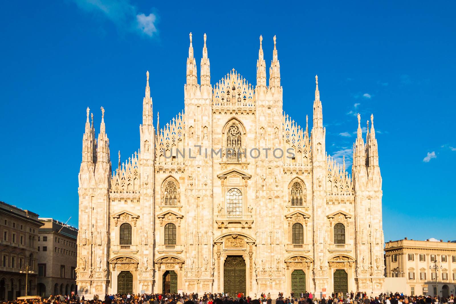 Milan Cathedral from the Square by kasto