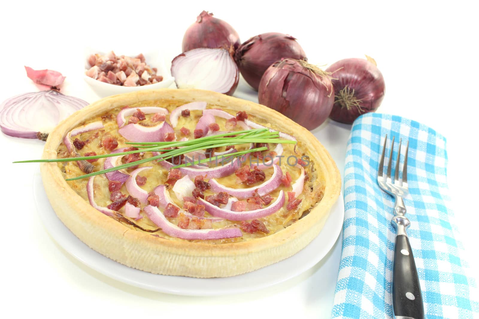 Onion tart with bacon by discovery