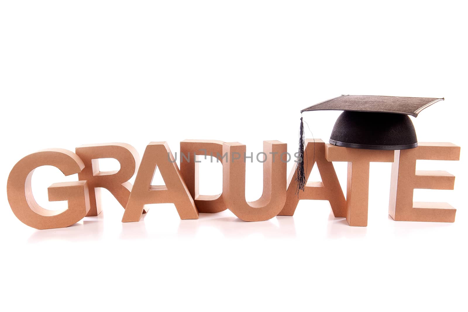 The word " graduate " with the hat on a white background