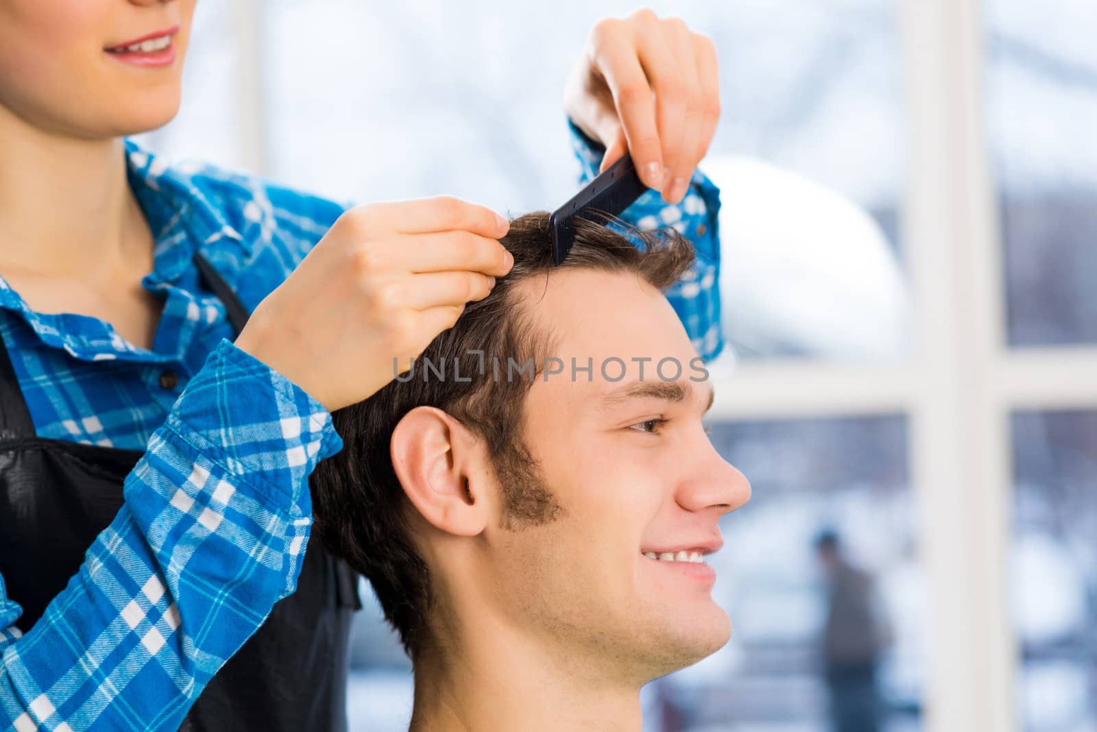 young attractive woman hairdresser hairstyle customer picks