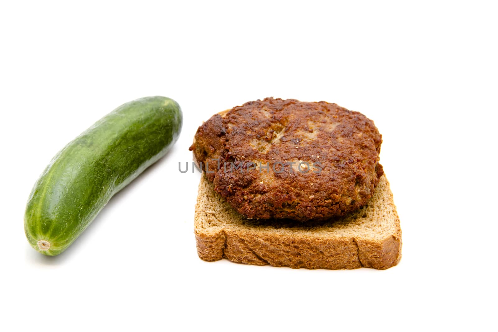 Fresh Beef Meatball with Toast bread and Cucumber