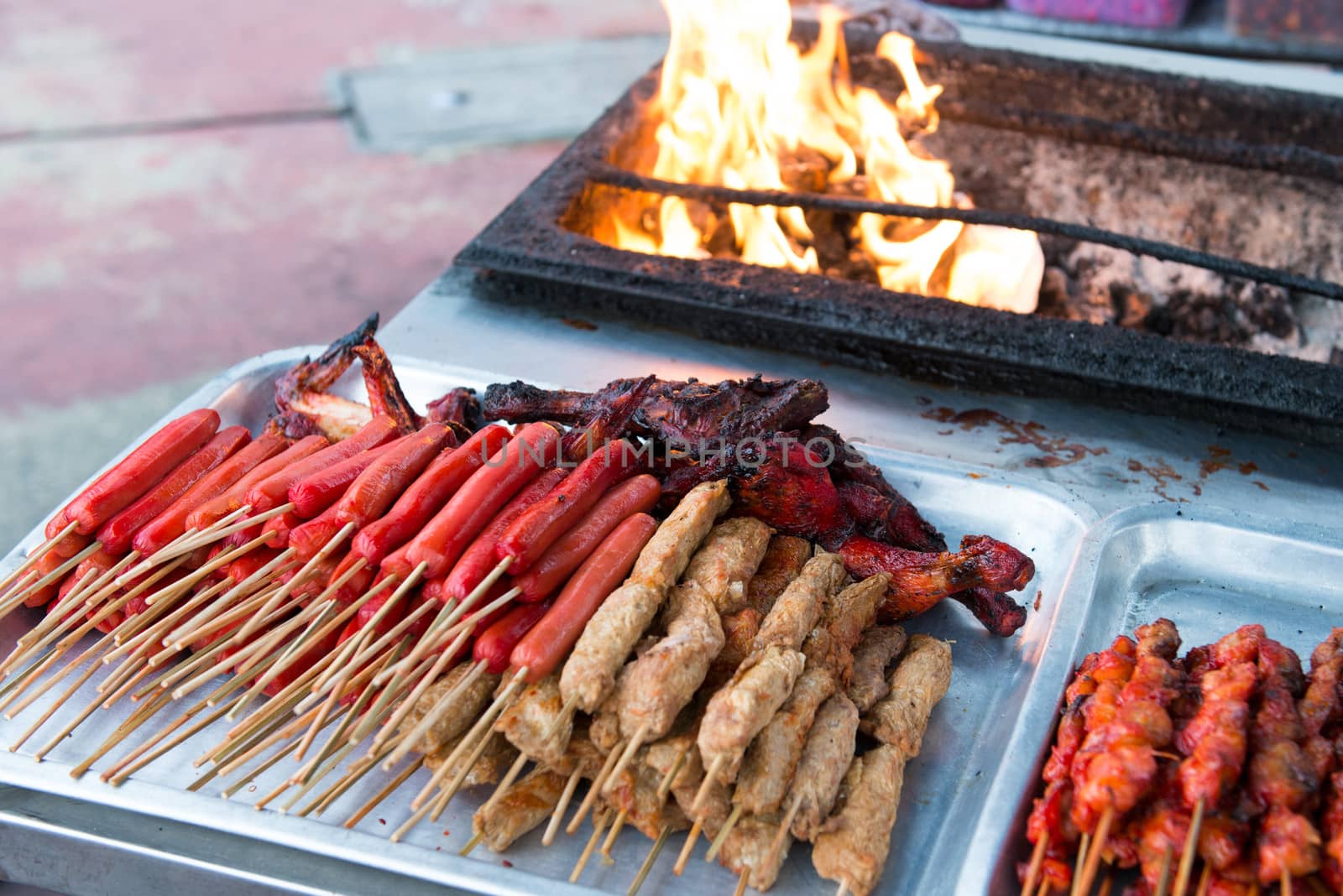 Asian barbecue food by Kenishirotie