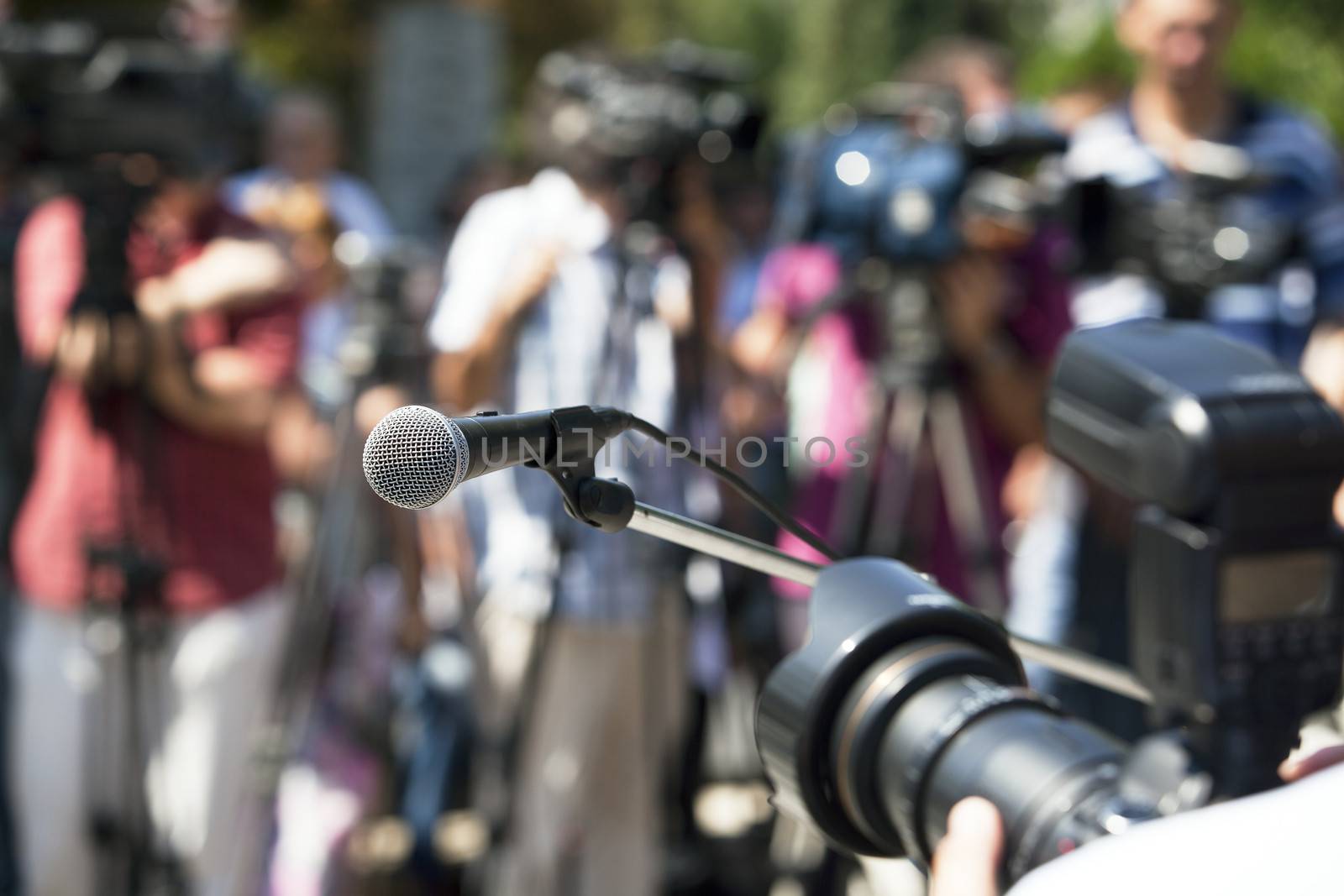 Covering an event with a video camera