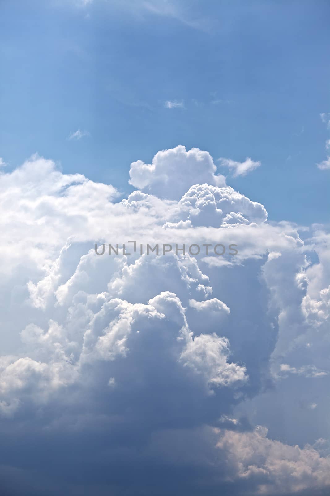 Clouds in the blue sky