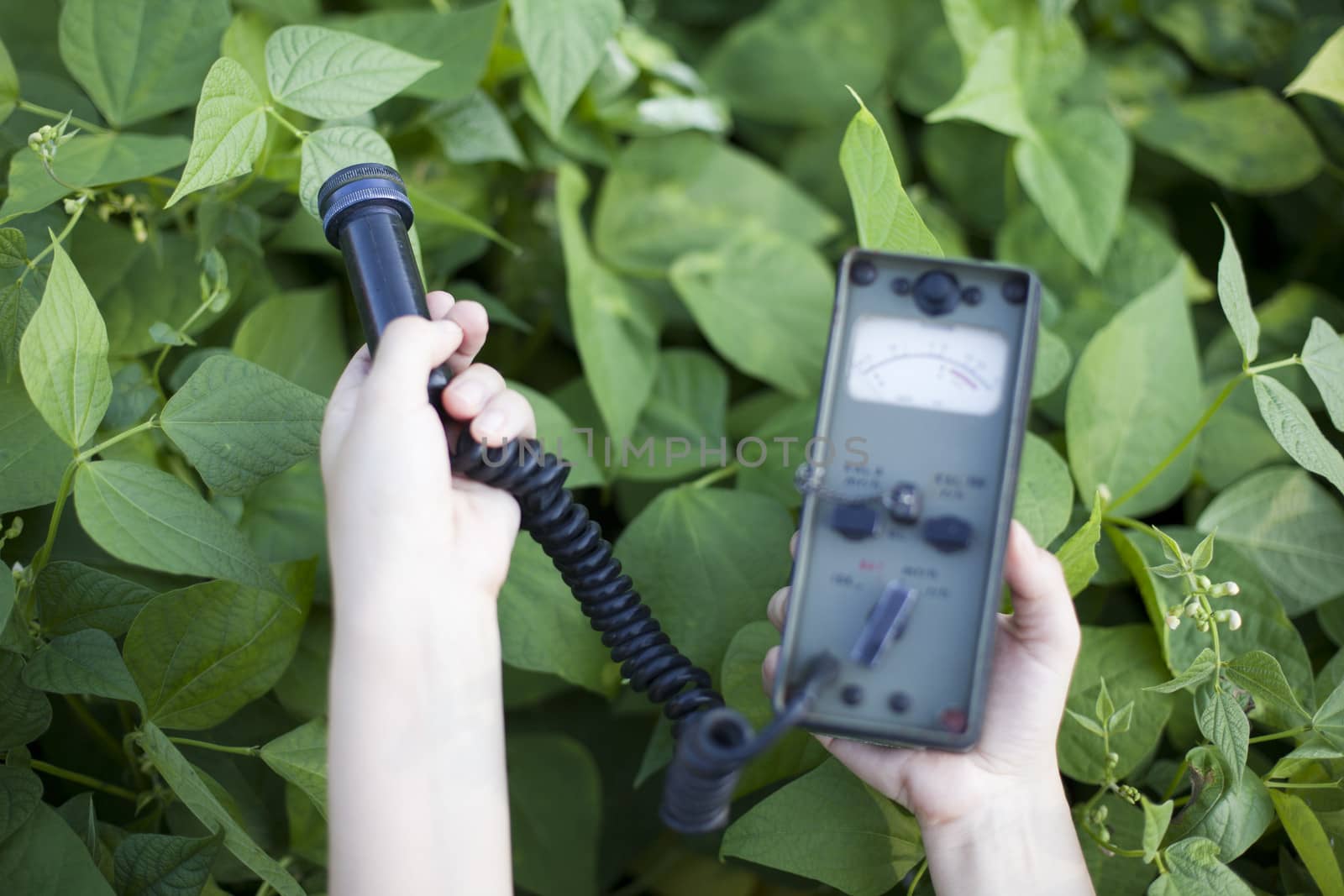 Measuring radiation by wellphoto