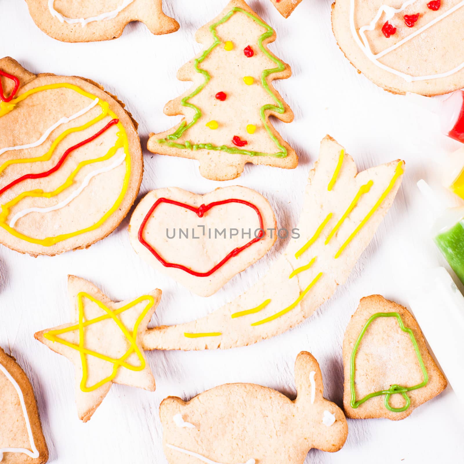 Chaldly gingerbread cookies on the white table