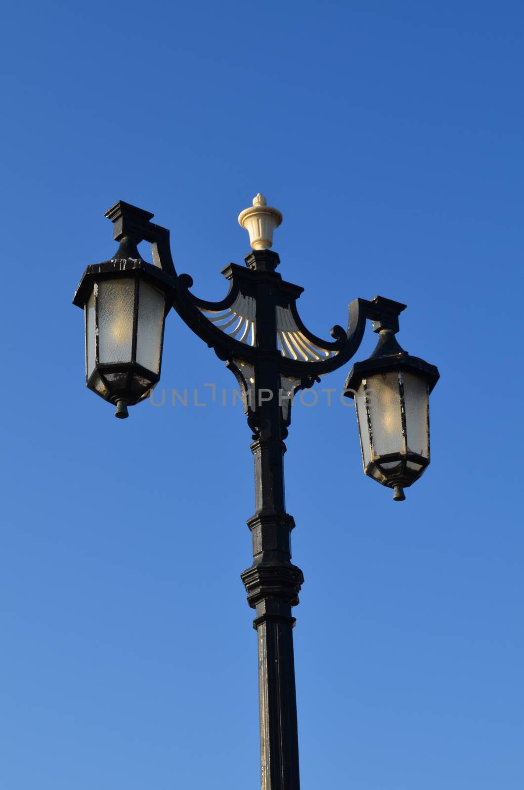 Ornate street lamp. by bunsview