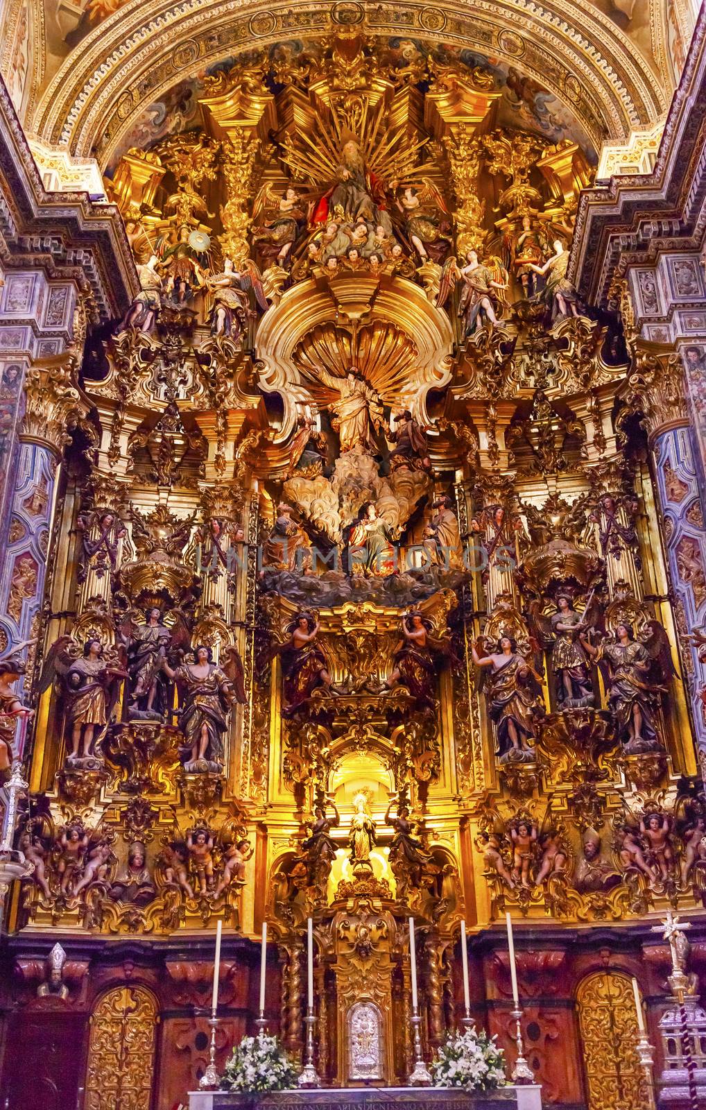 Basilica Altar Piece Church of El Salvador, Iglesia de El Salvador, Andalusia, Seville Spain.  Built in the 1700s.  Second largest church in Seville.