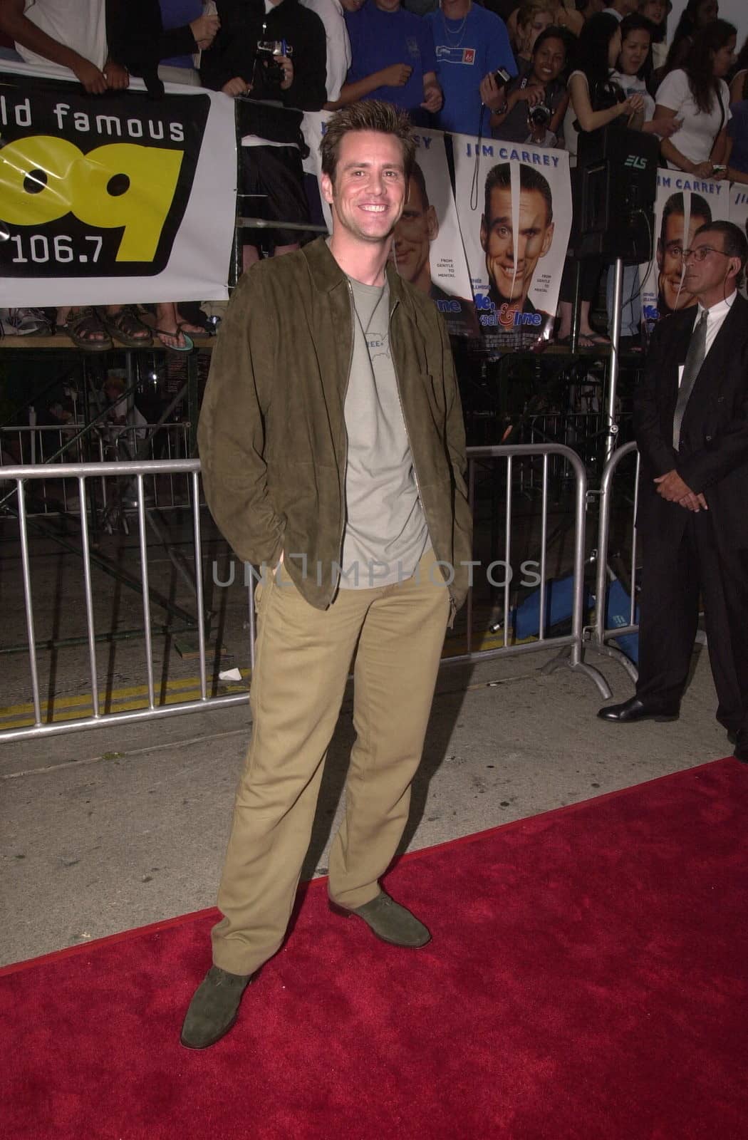 Jim Carrey at the premiere of 20th Century Fox's "ME, MYSELF AND IRENE" in Westwood, 06-15-00