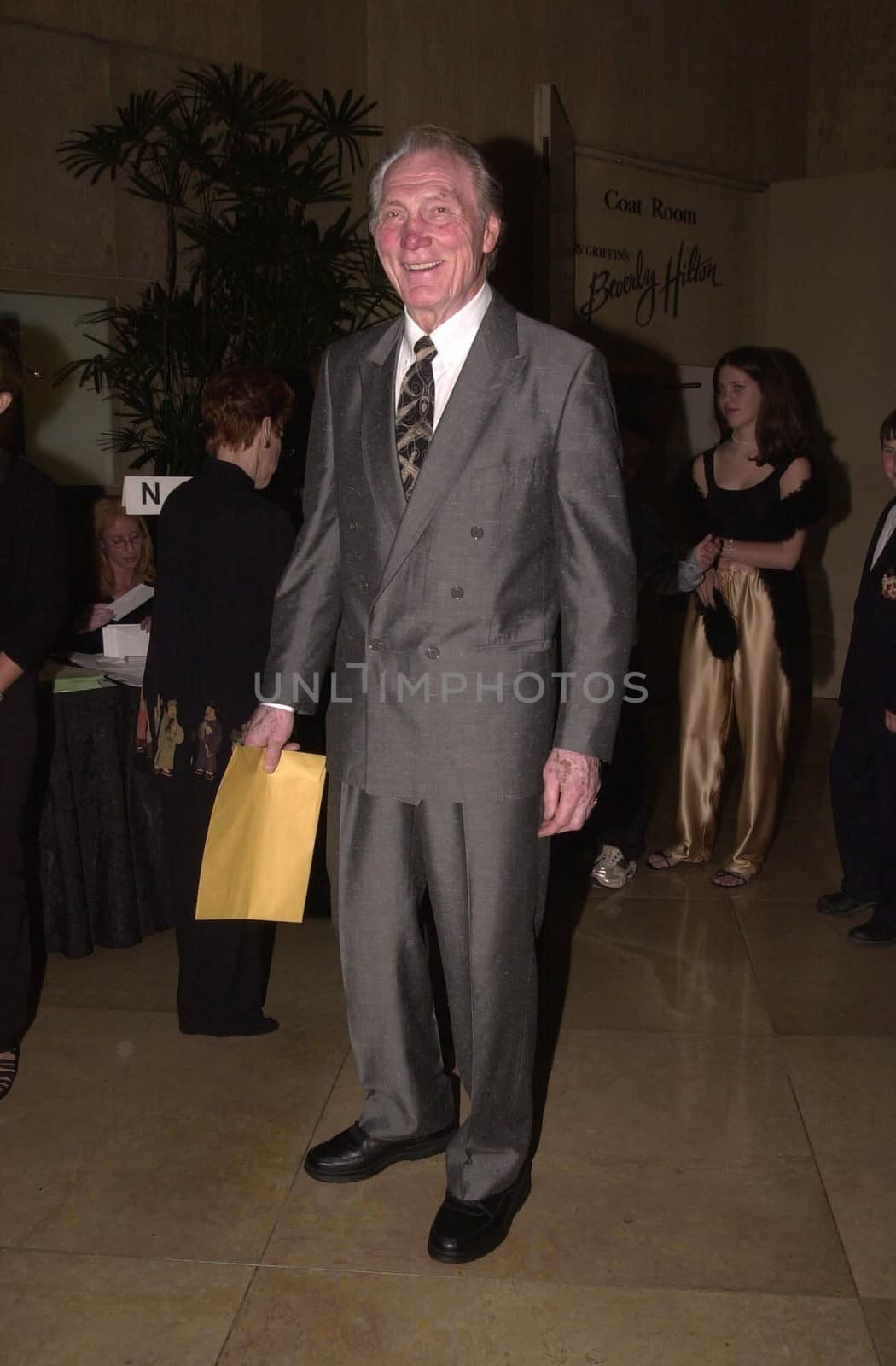 Jack Palance at the 2000 Vision Awards, held to raise funds to fight eye diseases. Beverly Hills, 06-17-00