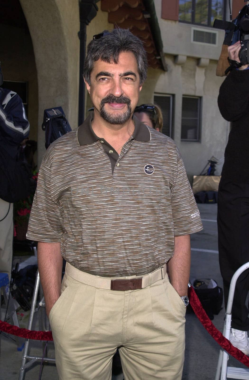 Joe Mantegna at the AFI Golf Tournament, Pacific Palisades, 10-30-00