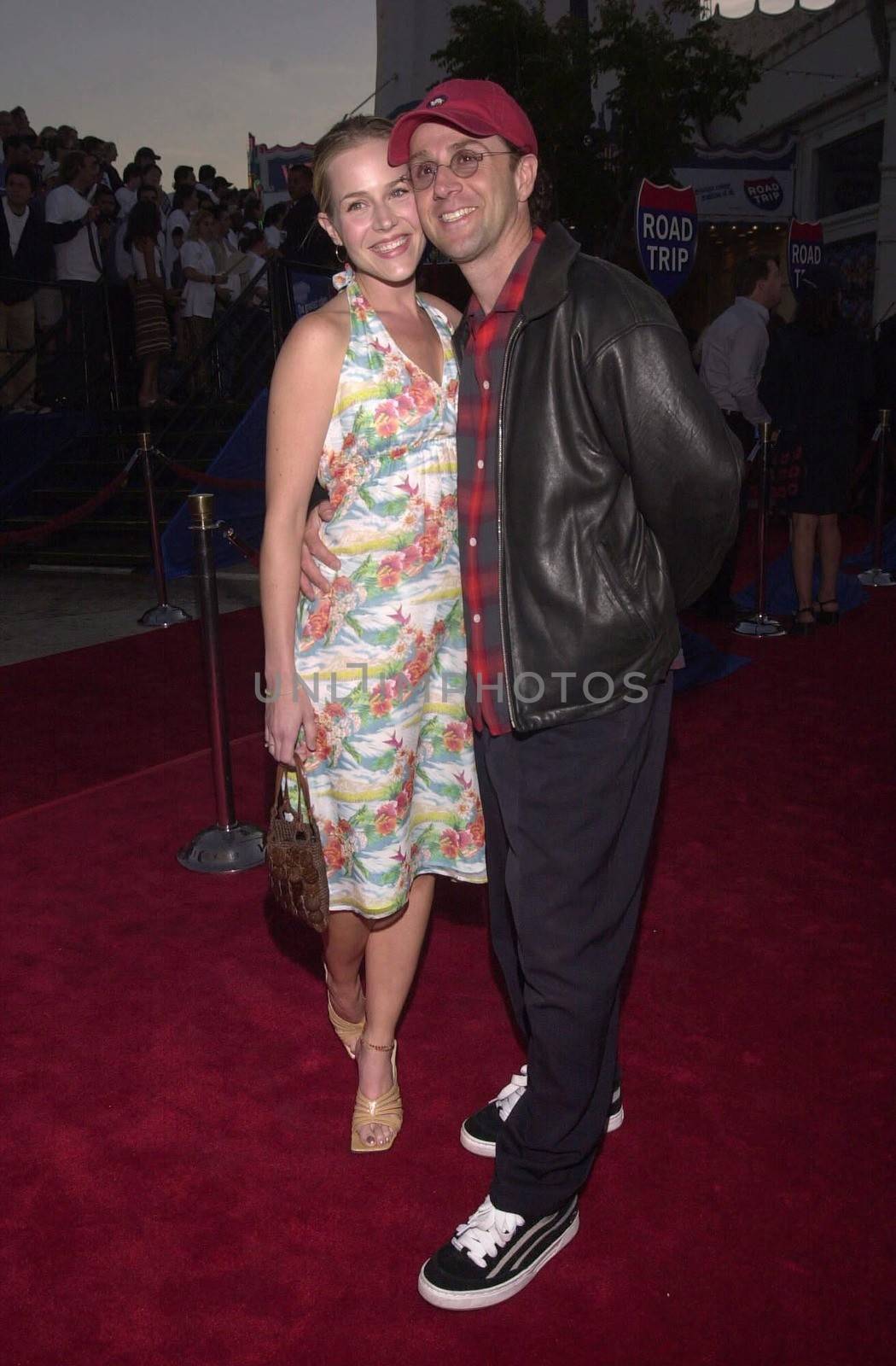 Julie Benz and Jon Kassir at the premiere of Dreamwork's "ROAD TRIP" in Westwood, 05-11-00