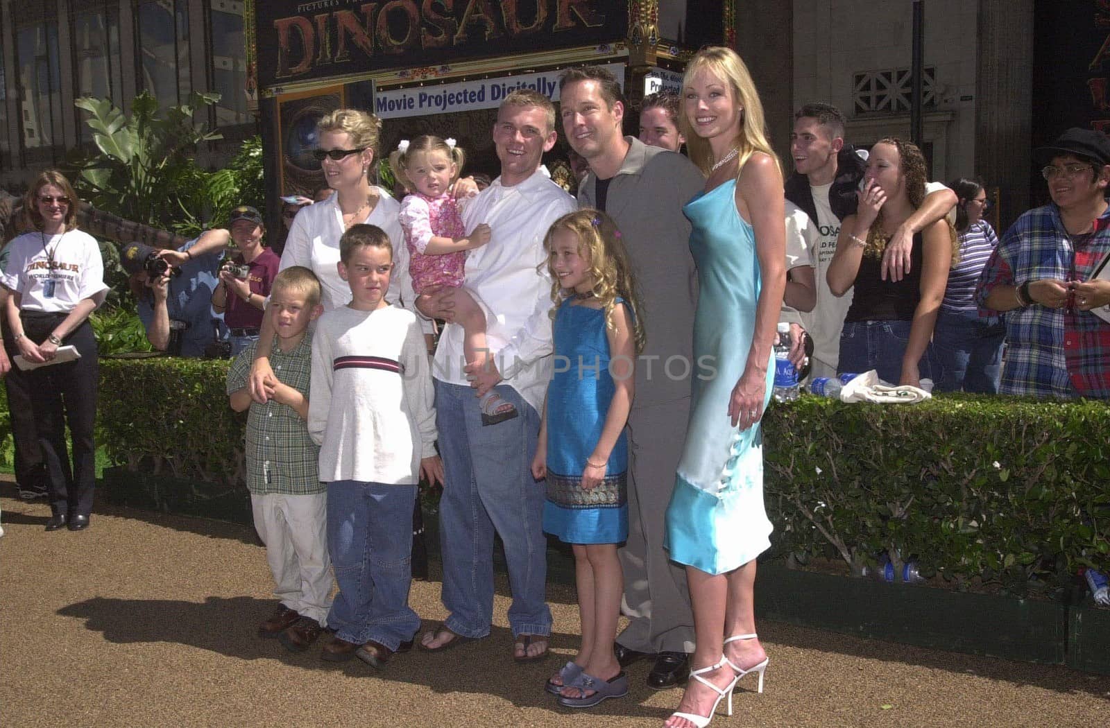 Rick Schroder and family with D.B. Sweeney, Ashley Vashon and Hayden Panettiere at the premiere of Disney's "DINOSAUR" in Hollywood, 05-13-00