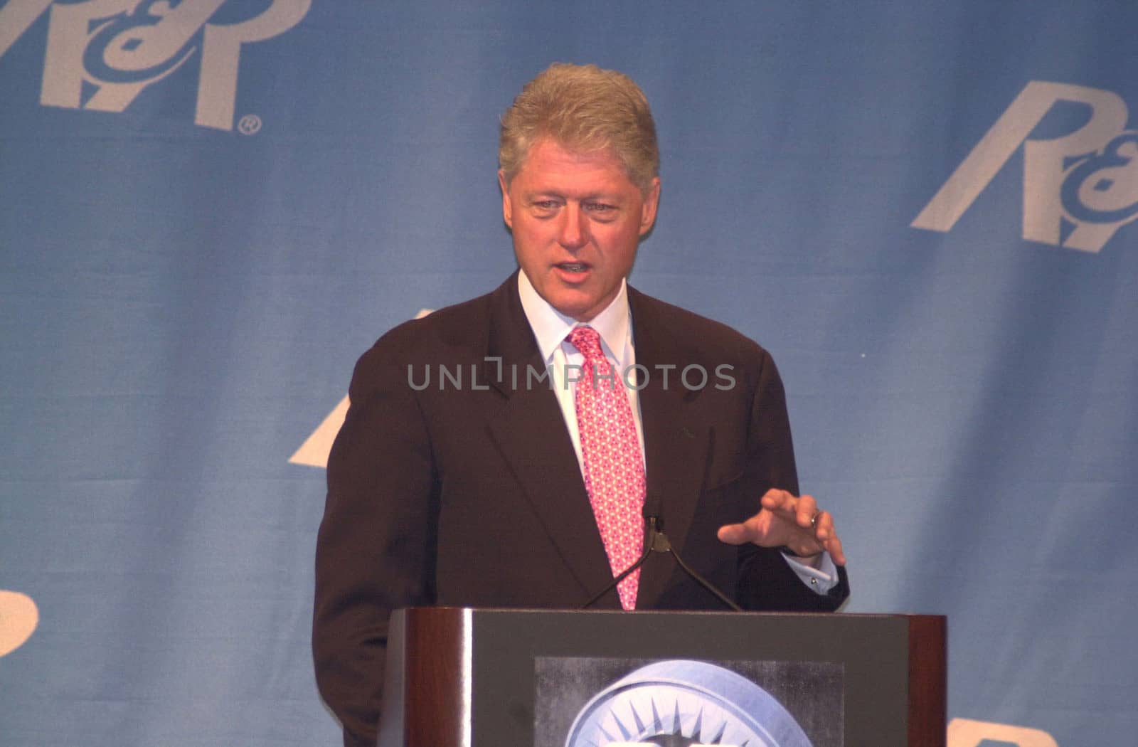 Bill Clinton at the 2001 Radio and Records Convention, Century Pl;aza Hotel, Century City, 06-14-01