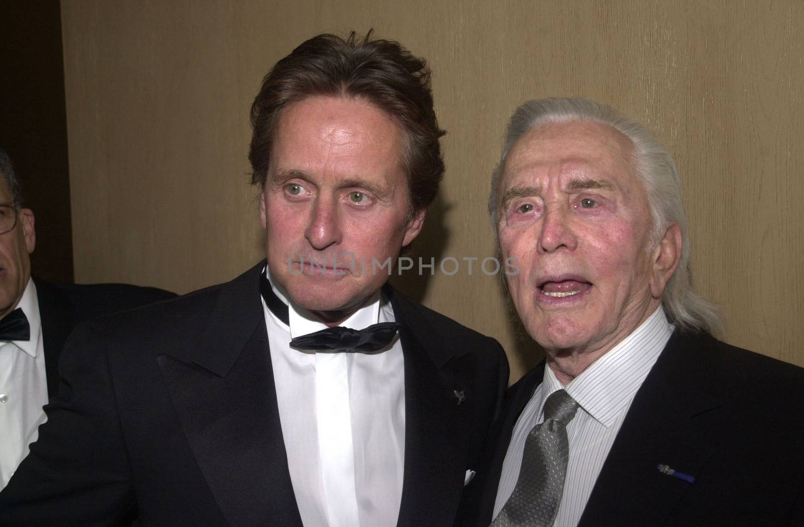 Michael Douglas and Kirk Douglas at the Simon Wiesenthal Center Museum of Tolerance 2001 National Tribute Dinner, Beverly Hilton Hotel, Beverly Hills, 06-25-01