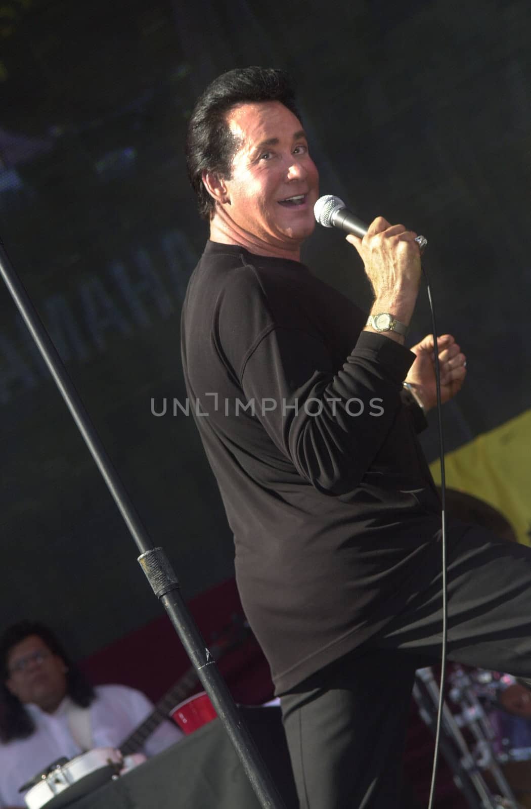 Wayne Newton at the KIIS FM annual Wango Tango concert, Dodger Stadium, 06-01-01