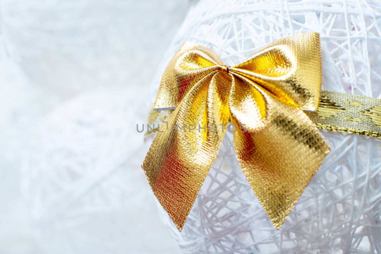 Gold Christmas bow by GekaSkr