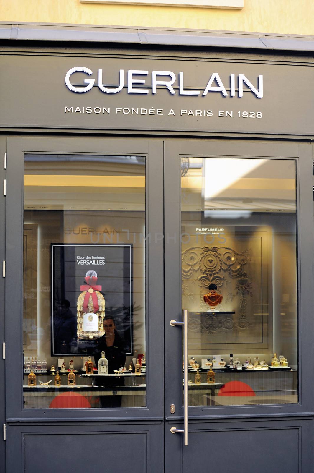 Guerlain Boutique of Versailles located in the passage of scents