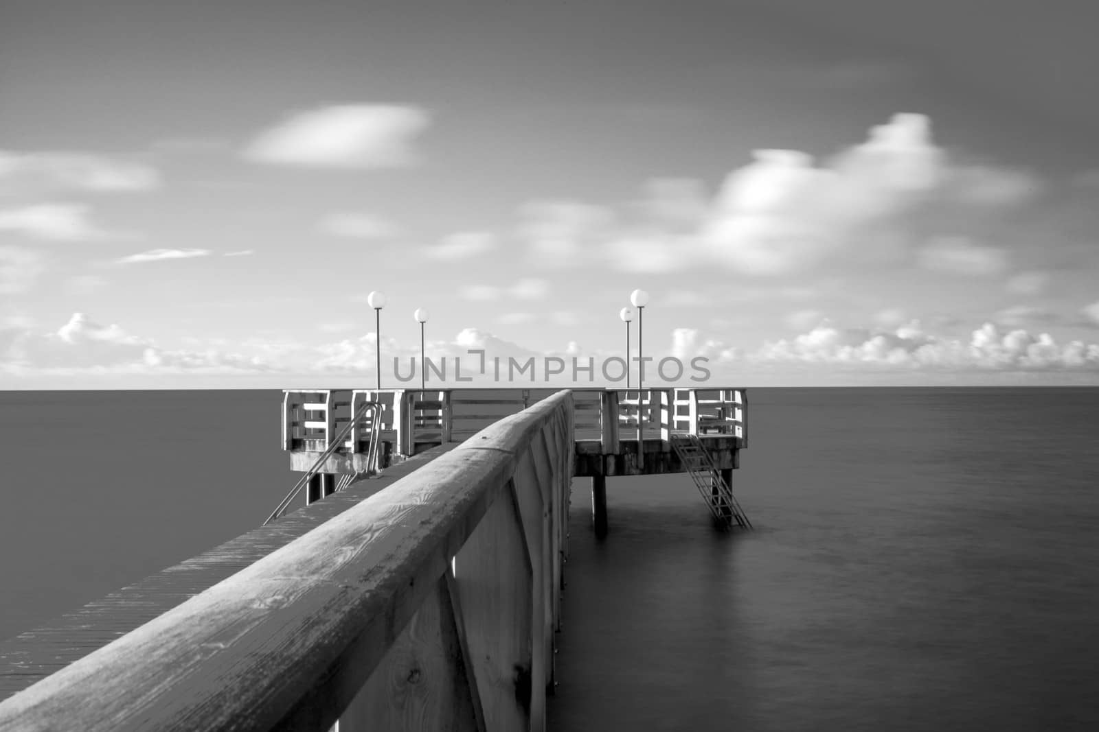 A low low viewing angle of a pier