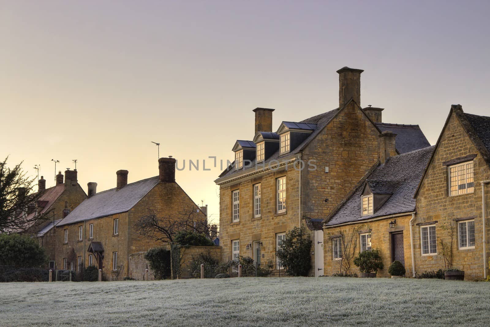 Row of Cotswold houses by andrewroland