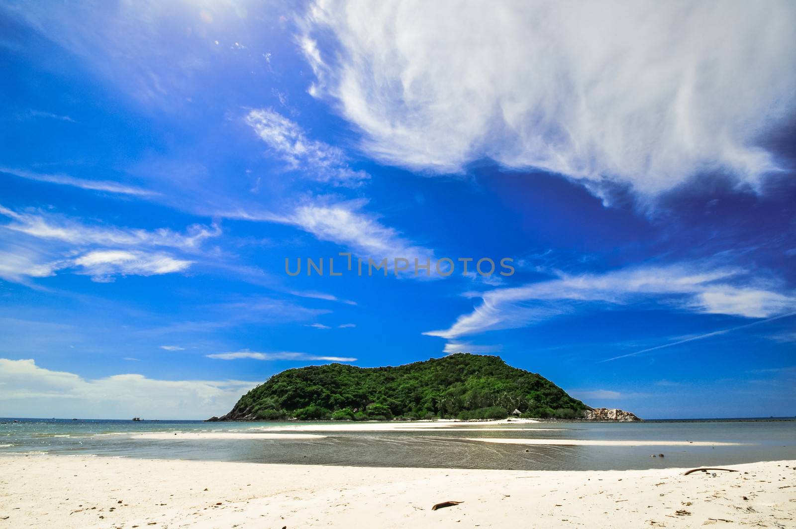 Island Beach in Koh Ma, Thailand. by weltreisendertj