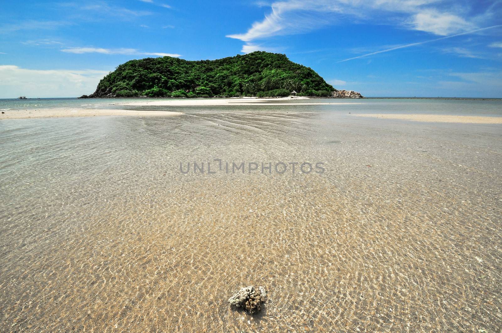 Water Beach in Koh Phangan, Thailand. by weltreisendertj