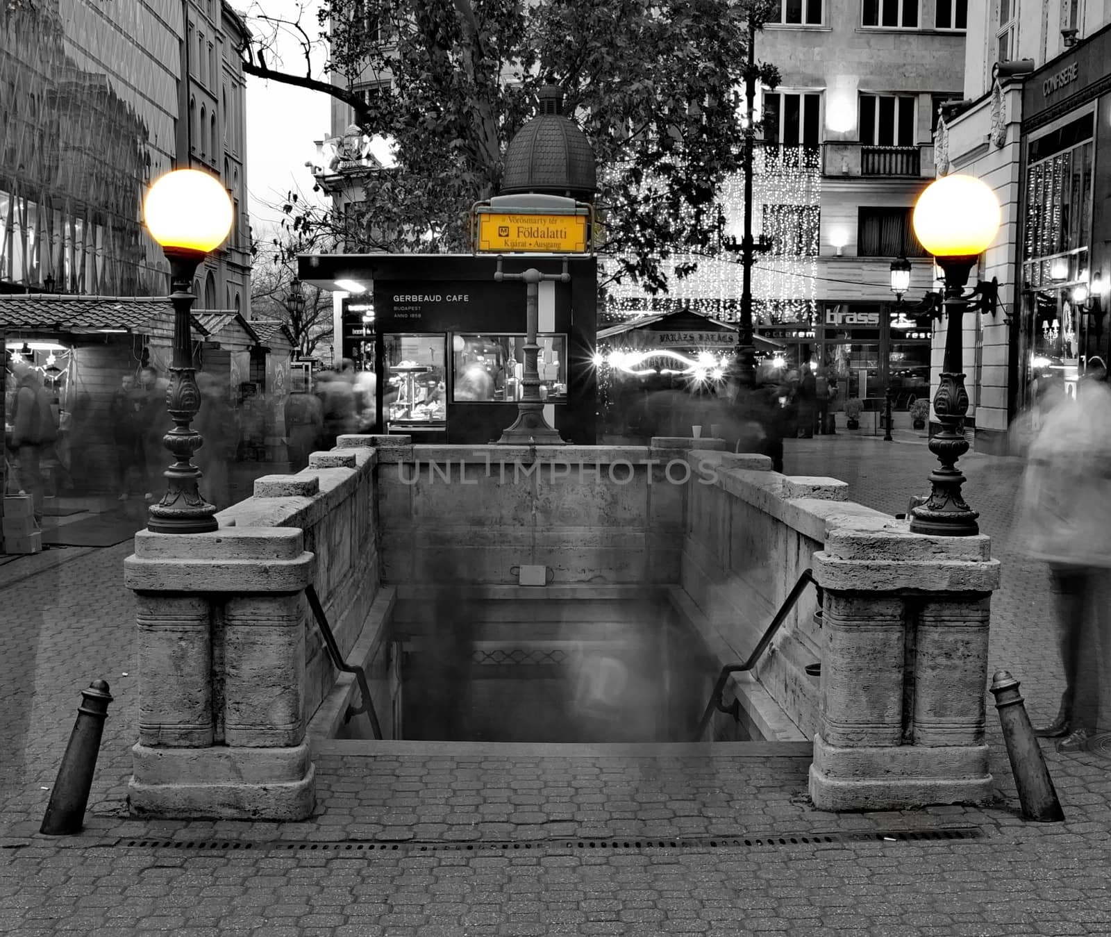 BUDAPEST - DECEMBER 22: Crowd comming out from the final station by anderm