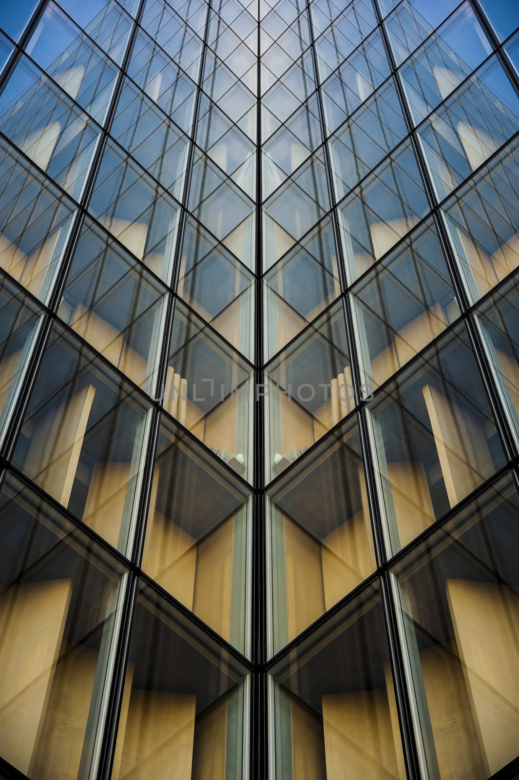 Details of a glasses skyscraper in Paris
