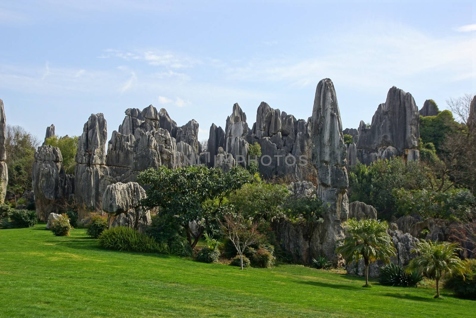 Shilin Stone Forest in Kunming, Yunnan, China  by luq