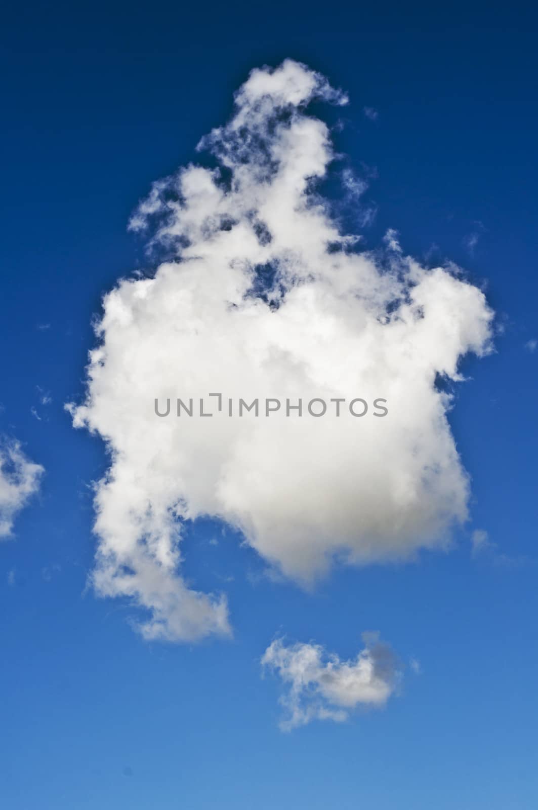 White cloudscape in the blue sky