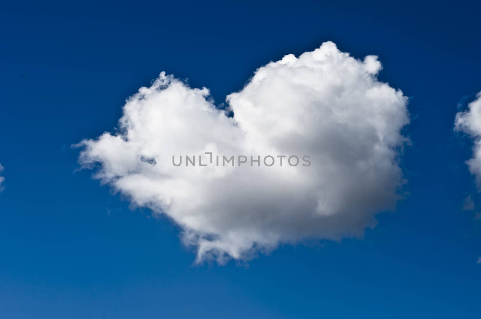 White cloudscape in the blue sky