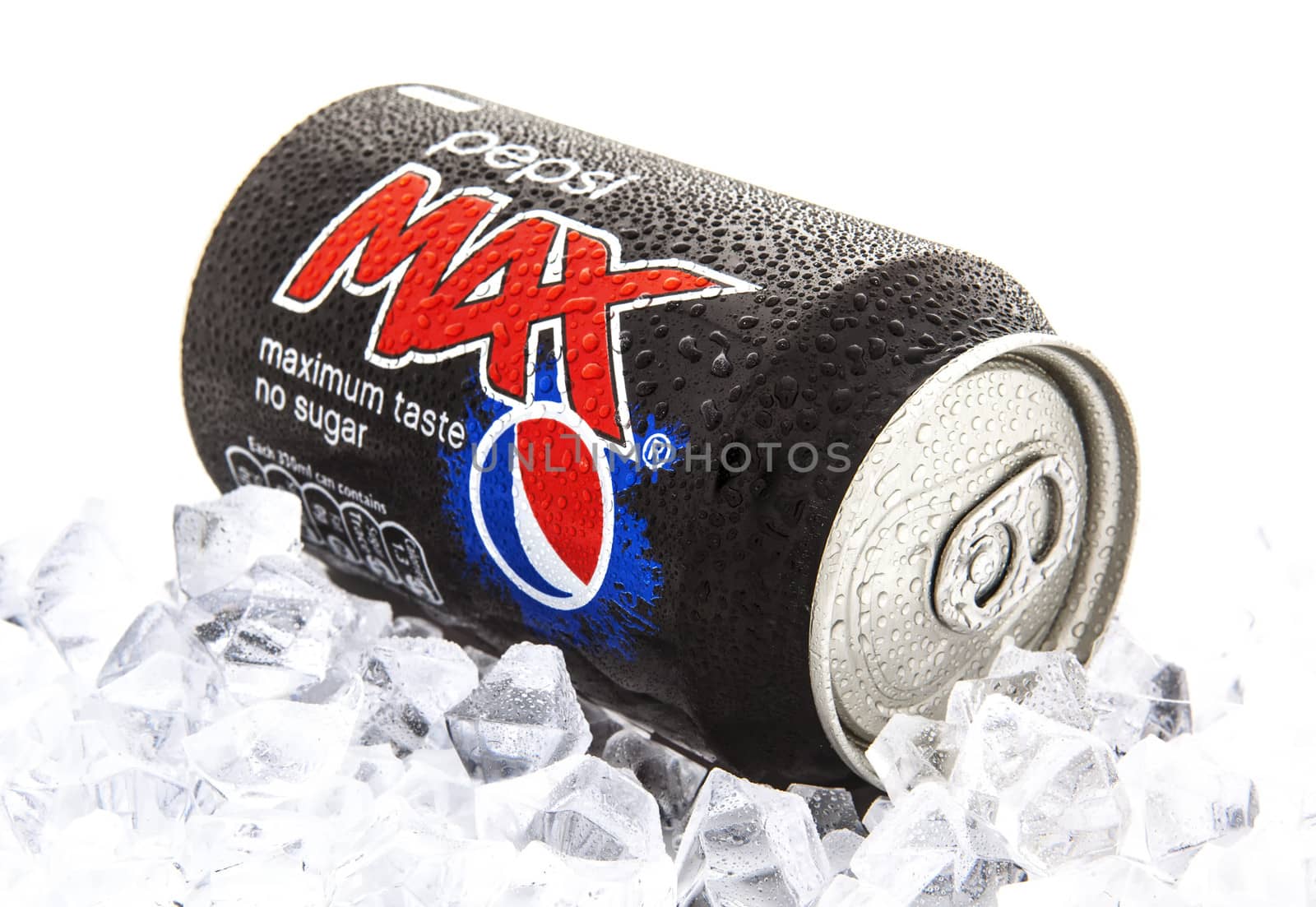 SWINDON, UK - JANUARY 25, 2014: Pepsi Max on a bed of Ice over a white background