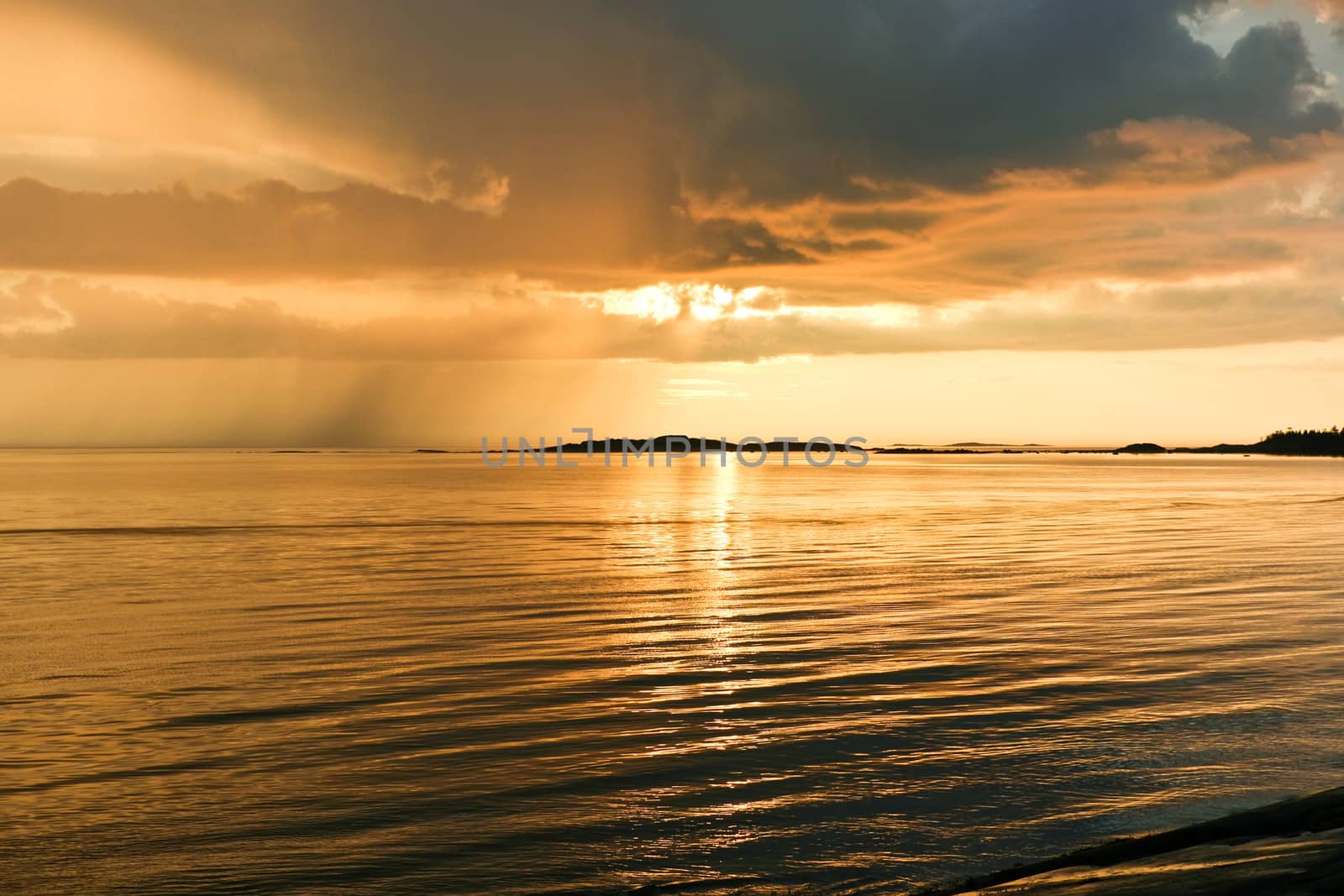 Beautiful bright colorful sunset over White sea