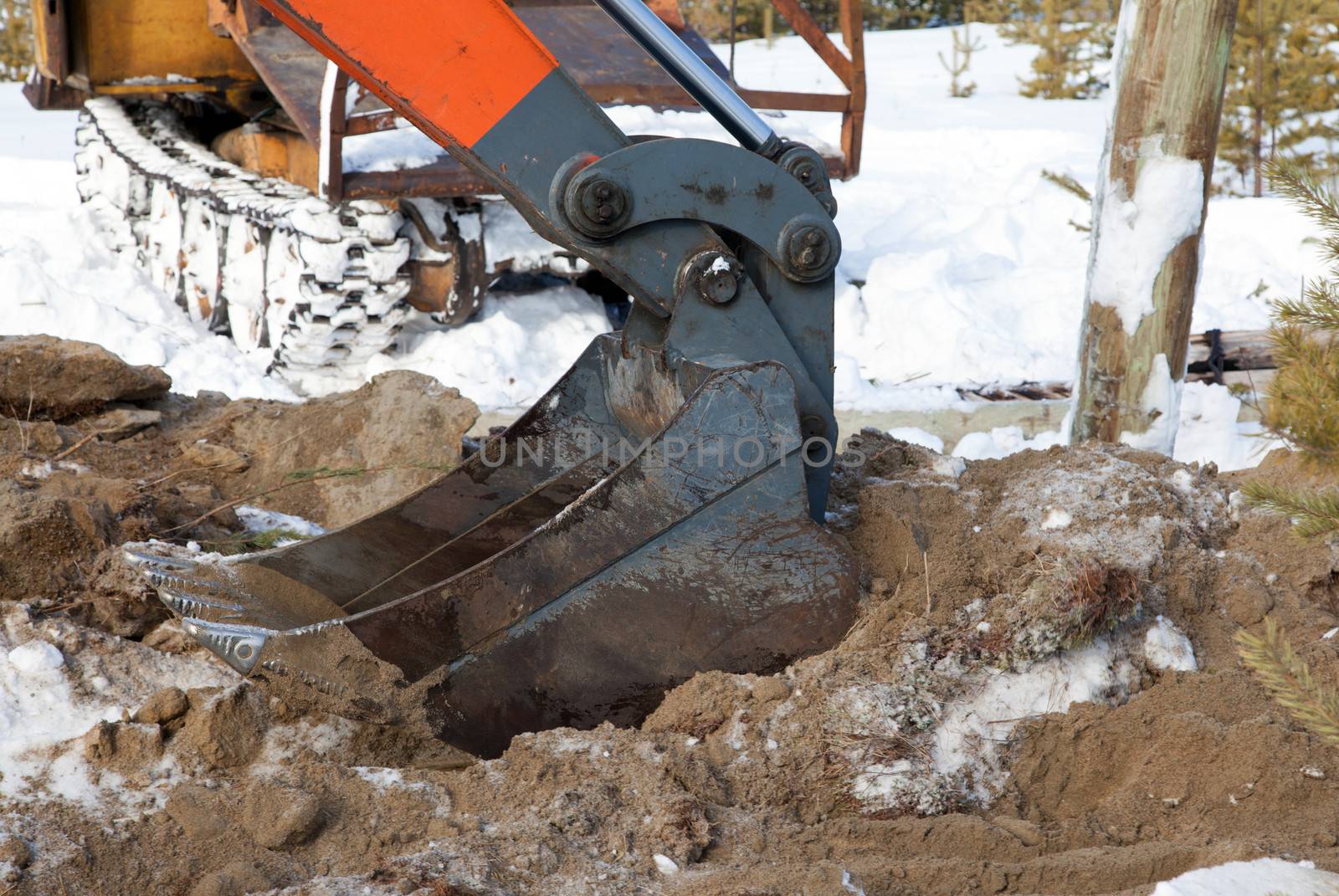 Bucket hydraulic excavator  by AleksandrN