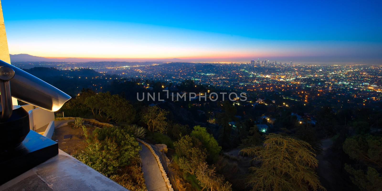 Los Angeles as seen from the Griffith Observatory by CelsoDiniz