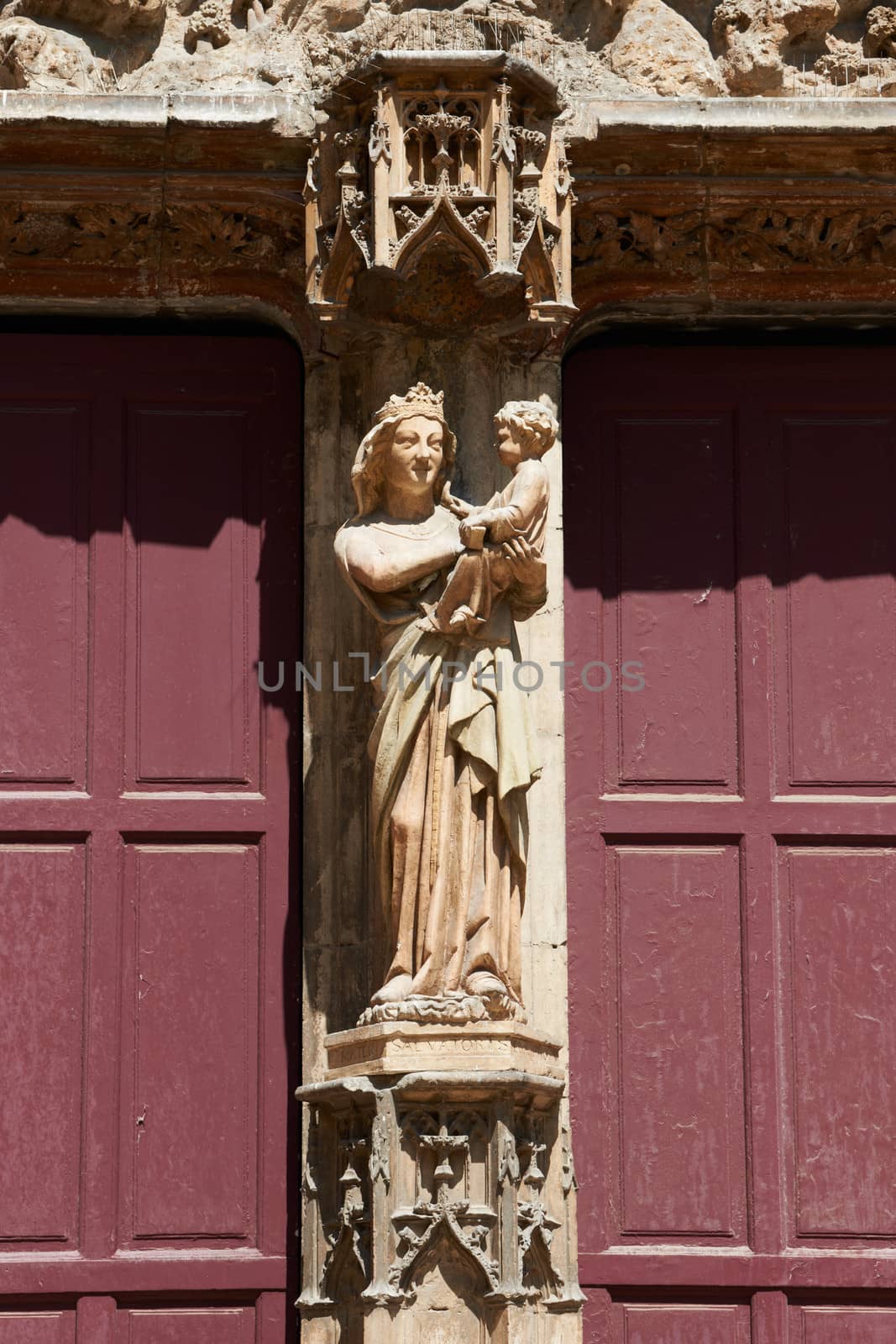 Cathedral Saint-Sauveur facade ornaments by ecobo