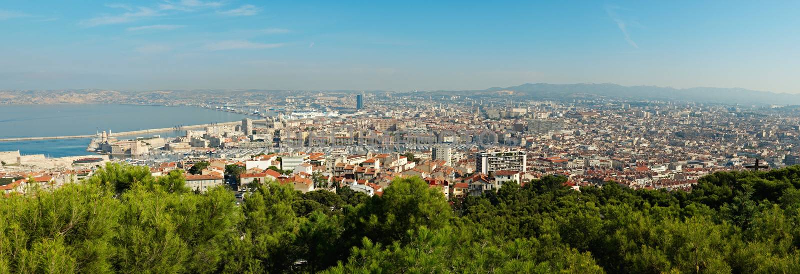 Marseille panorama by ecobo