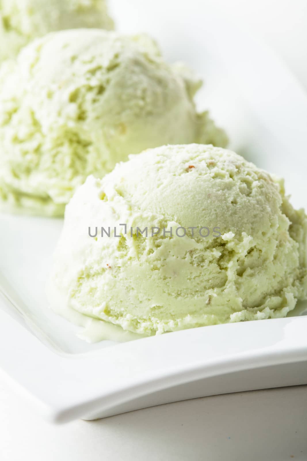 pistachio ice cream by oksix