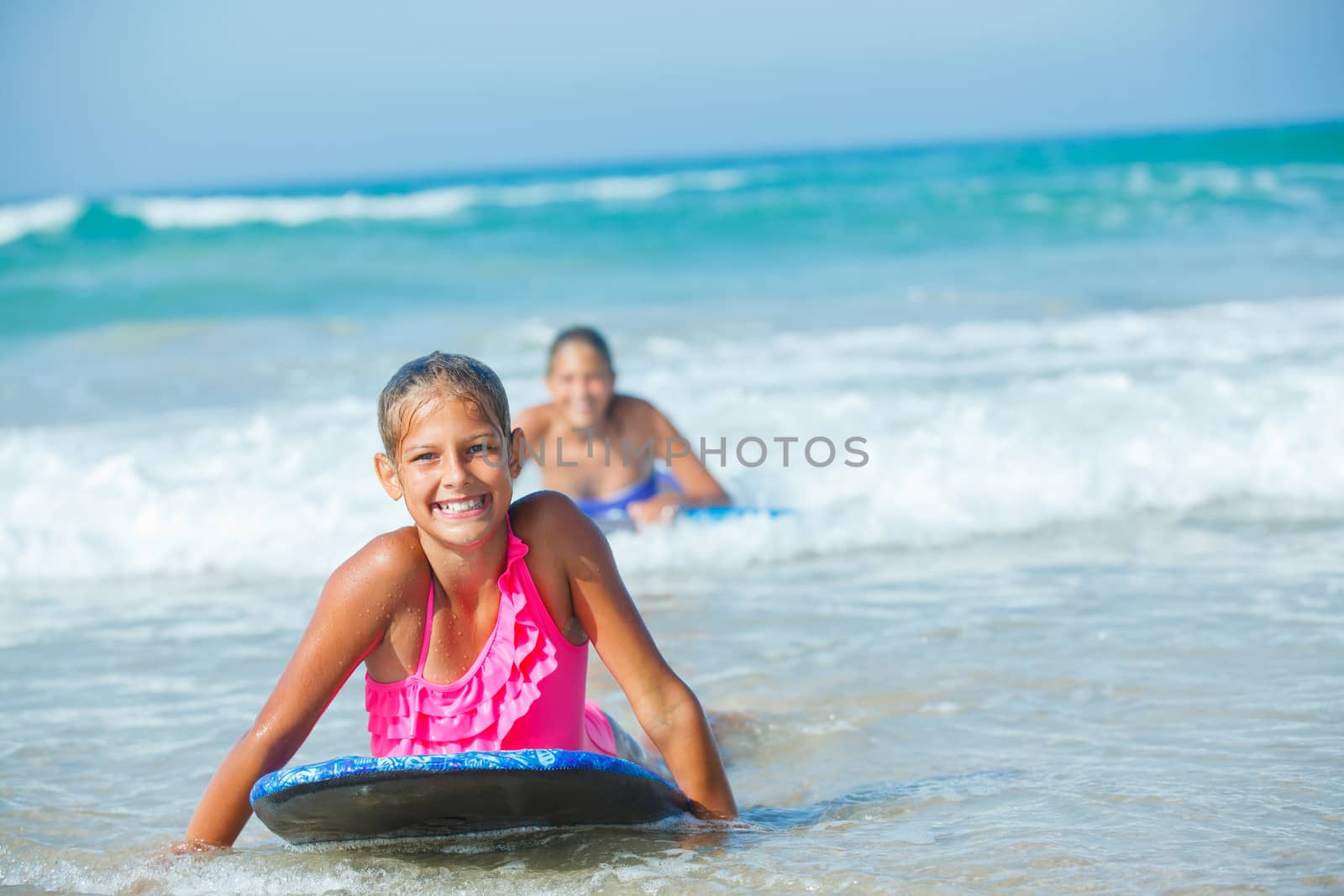 Summer vacation - surfer girl. by maxoliki