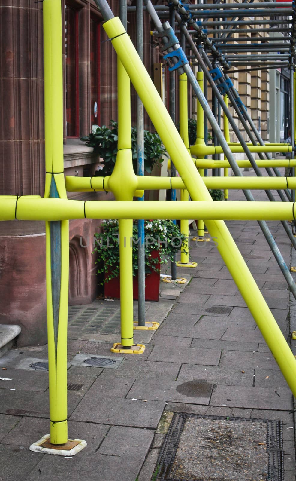 Protective foam on scaffolding bars in a public place