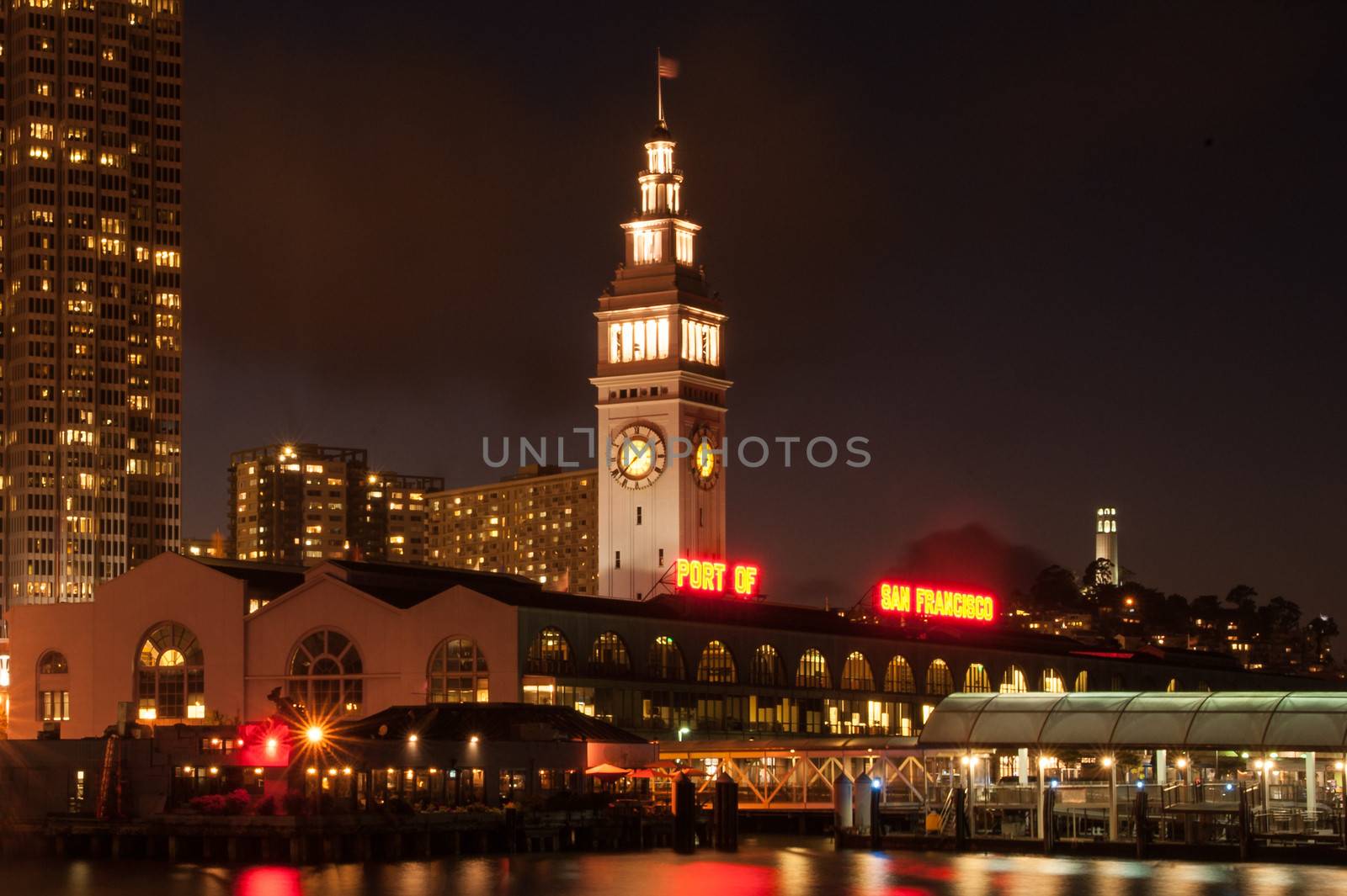 Clock tower of Ferry Building by CelsoDiniz