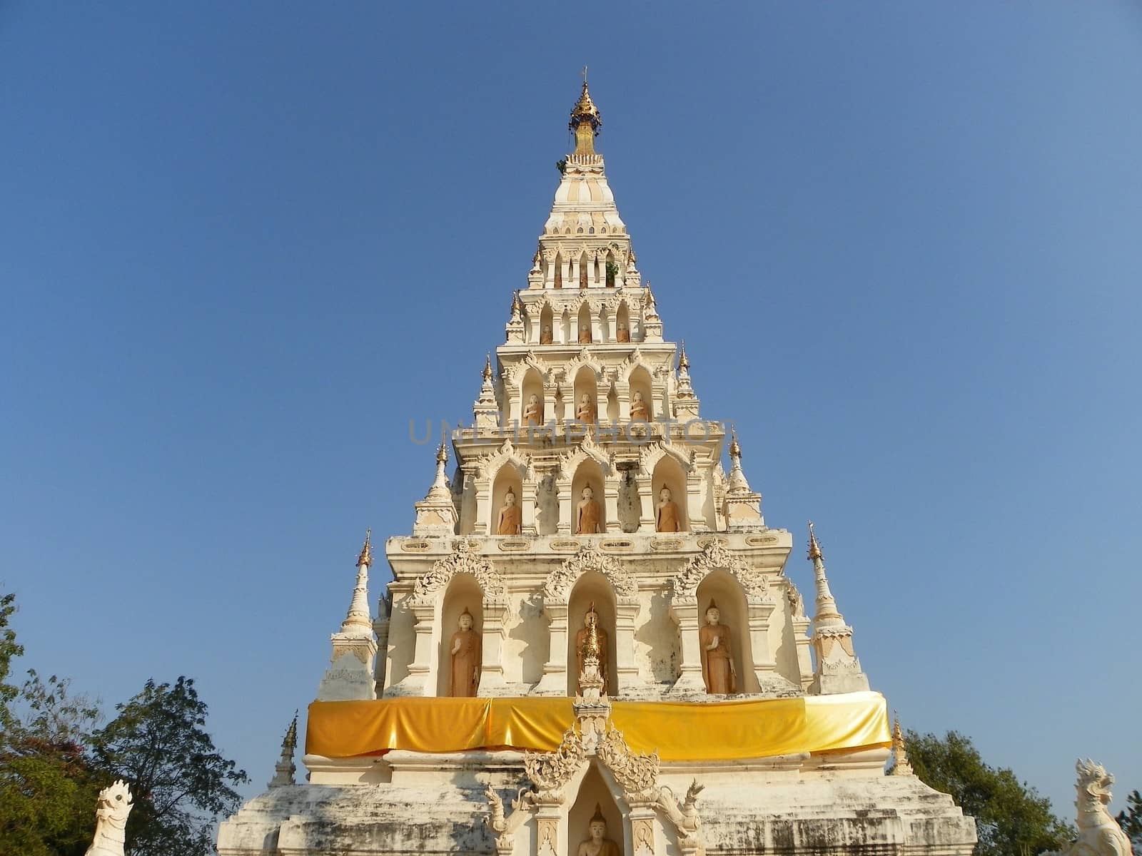 Buddhist stupa in Wat chediliam temple chiangmai