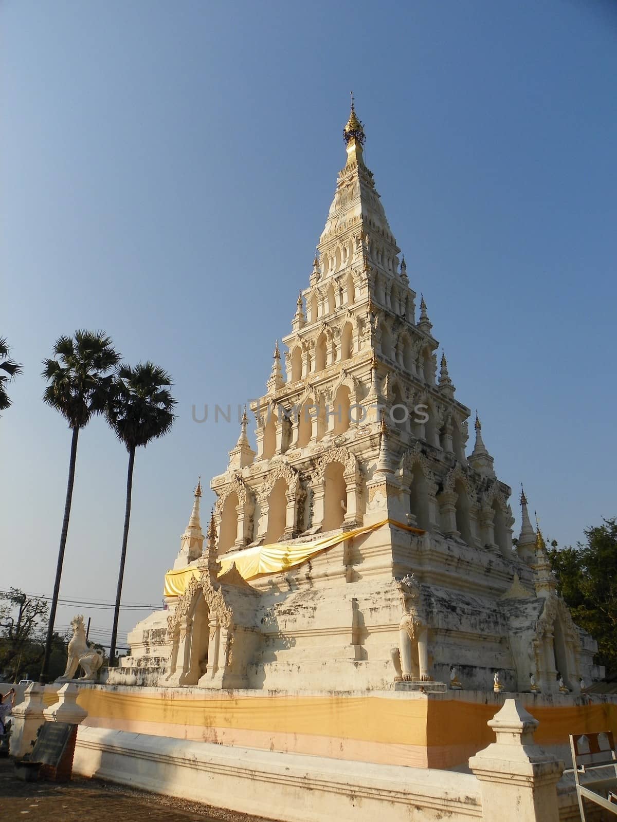 Wat chediliam temple by yuthapoom