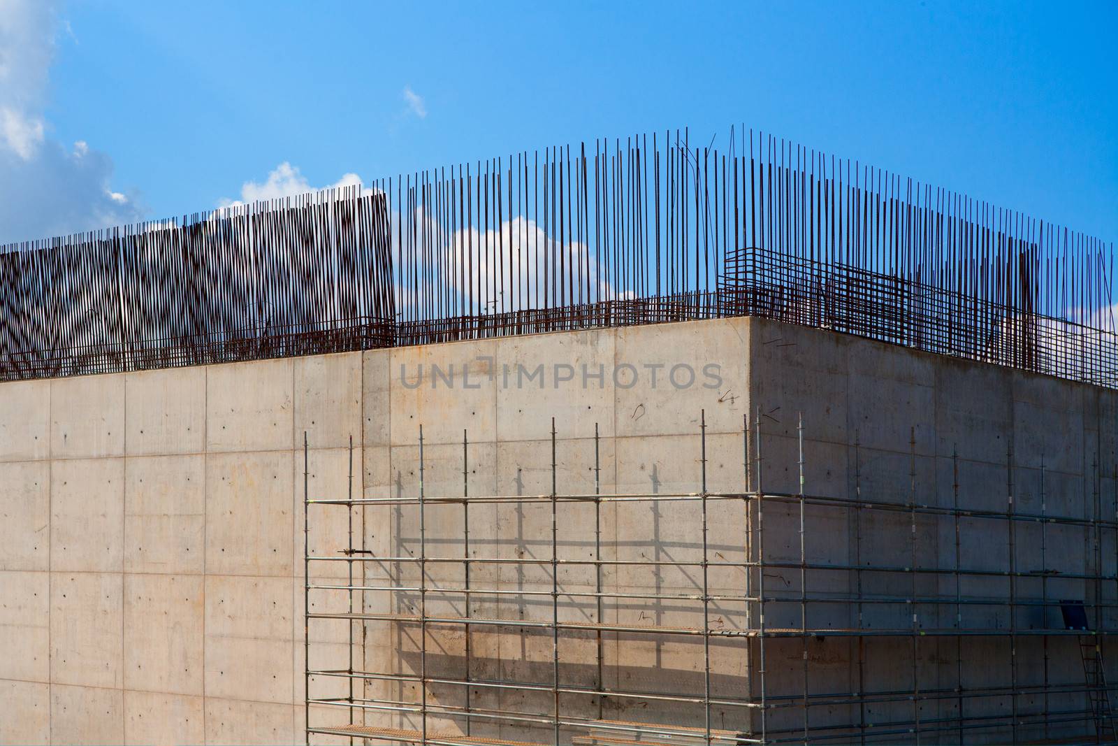 reinforced concrete basement column for train bridge by lunamarina