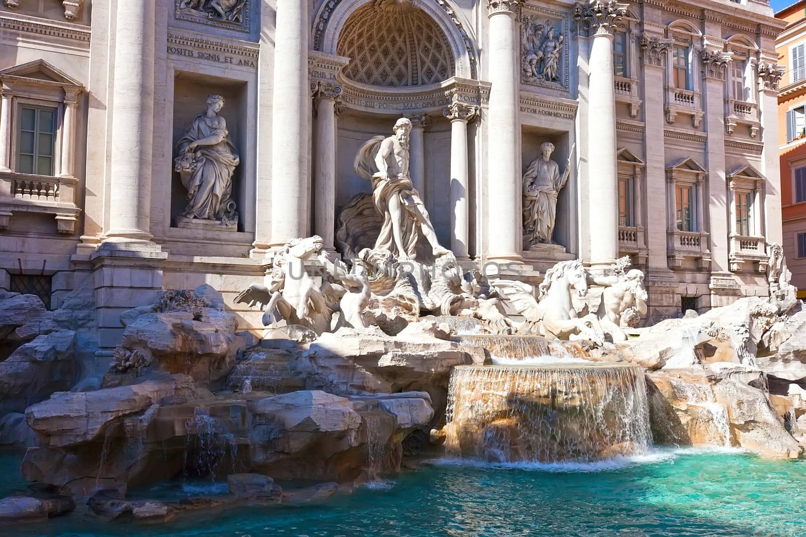 Fountain di Trevi - most famous fountain in Rome, Italy