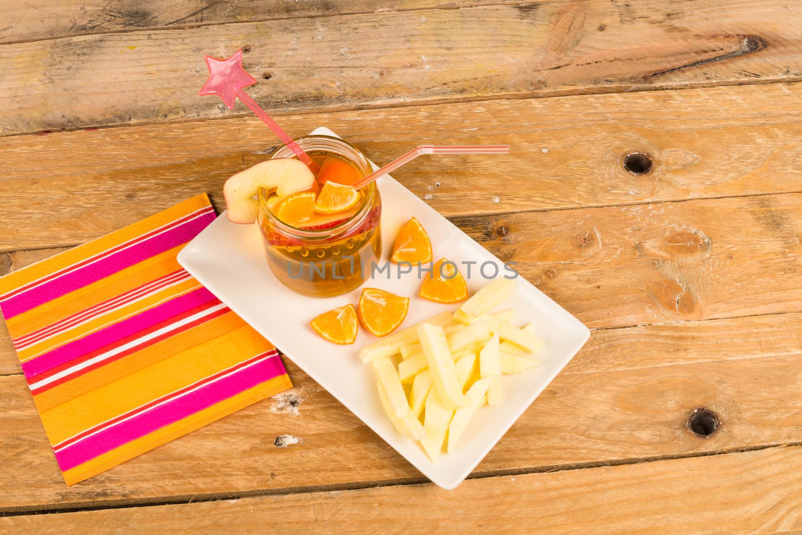 Apple slices in the shape of French fries, a kid dessert